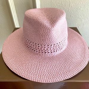 Eric Javits SQUISHEE® BAYOU FEDORA HAT - BLUSH